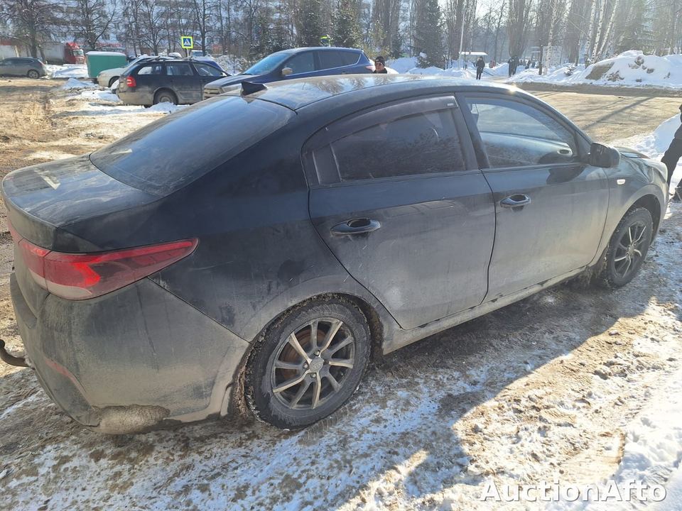 Kia Rio 2017 год