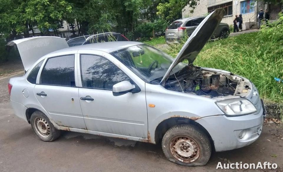 Lada Granta 2012 год