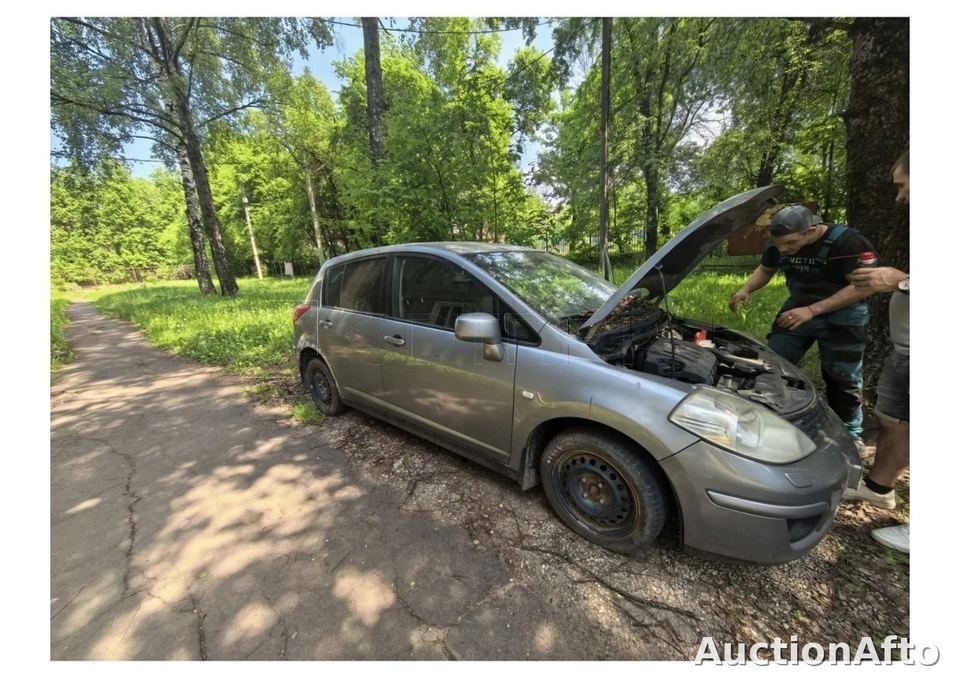 Nissan Tiida 2008 год