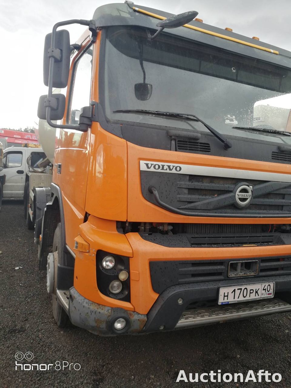 автобетоносмеситель ВОЛЬВО FM TRUCK8X4 2012 год