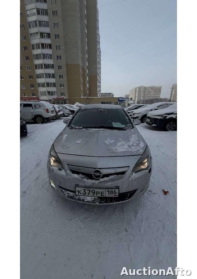 Opel Astra 2010 год