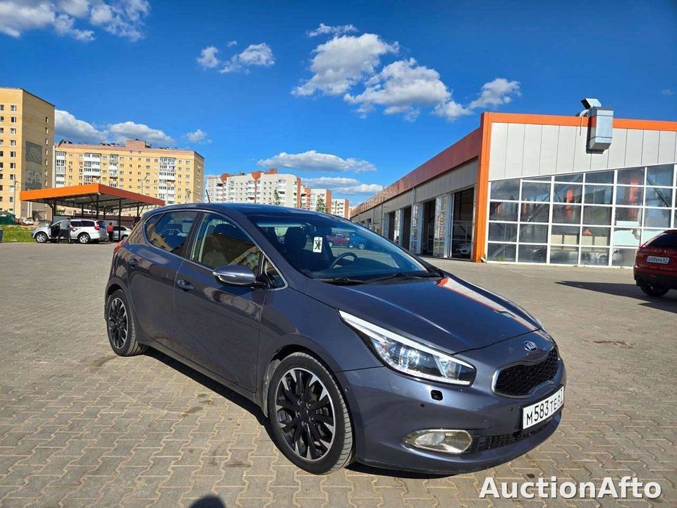 Kia Ceed 2012 год