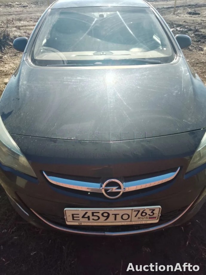 Opel Astra 2014 год