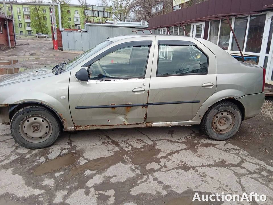 Renault Logan 2013 год