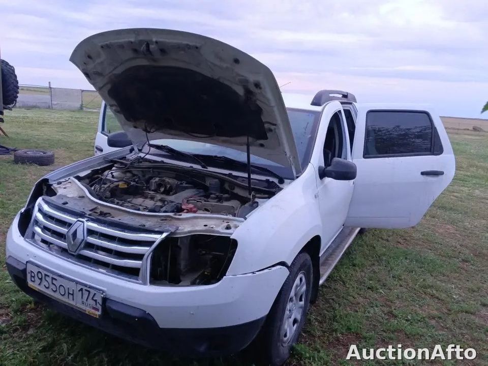 Renault Duster 2013 год