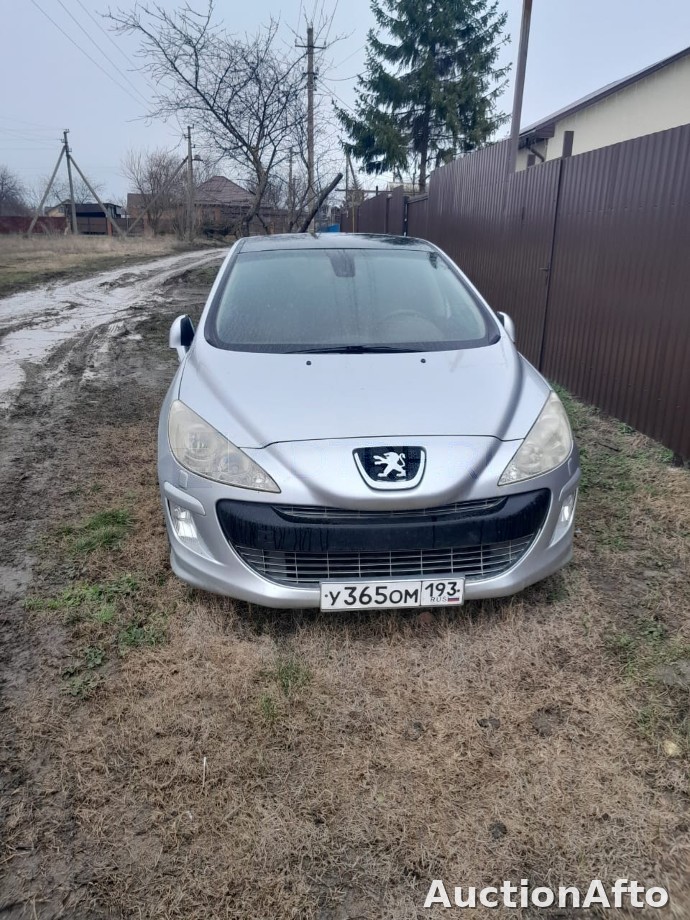 Peugeot 308 2009 год