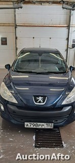 Peugeot 308 2010 год