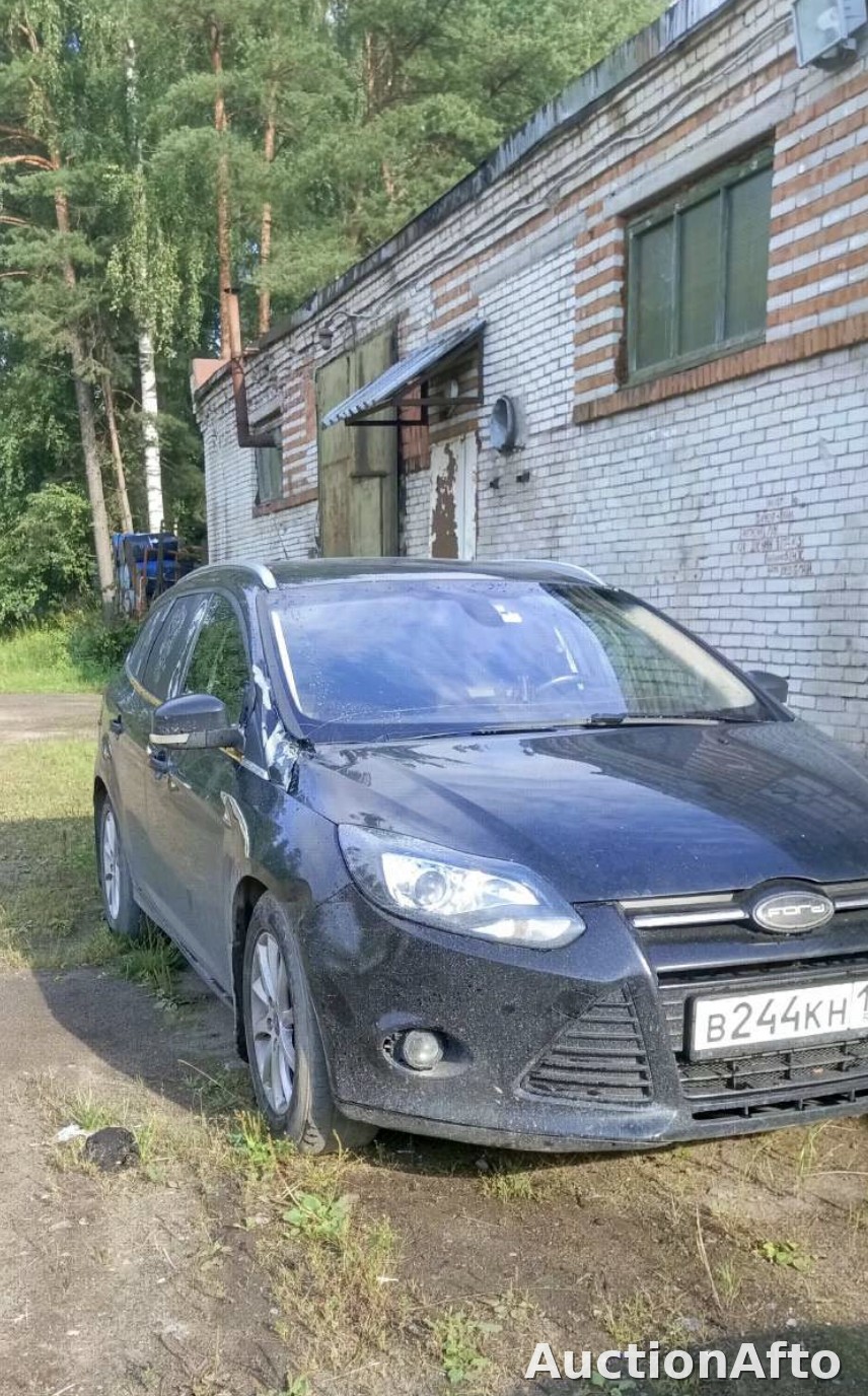 Ford Focus 2012 год
