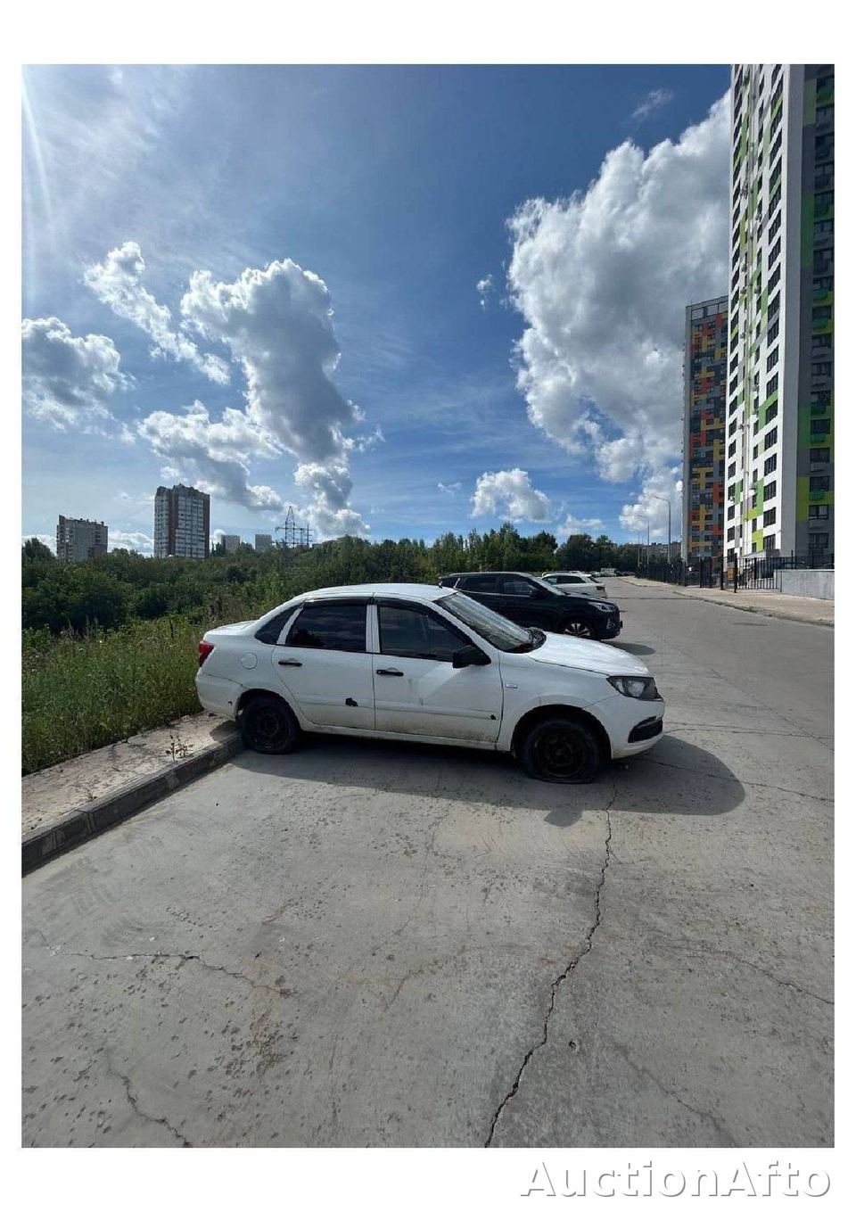 Lada Granta 2013 год