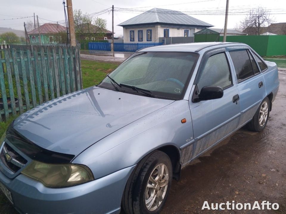 Daewoo Нексия 2011 год
