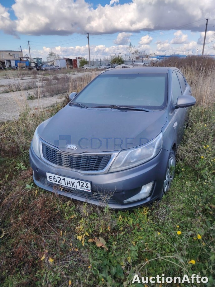 Kia RIО 2013 год