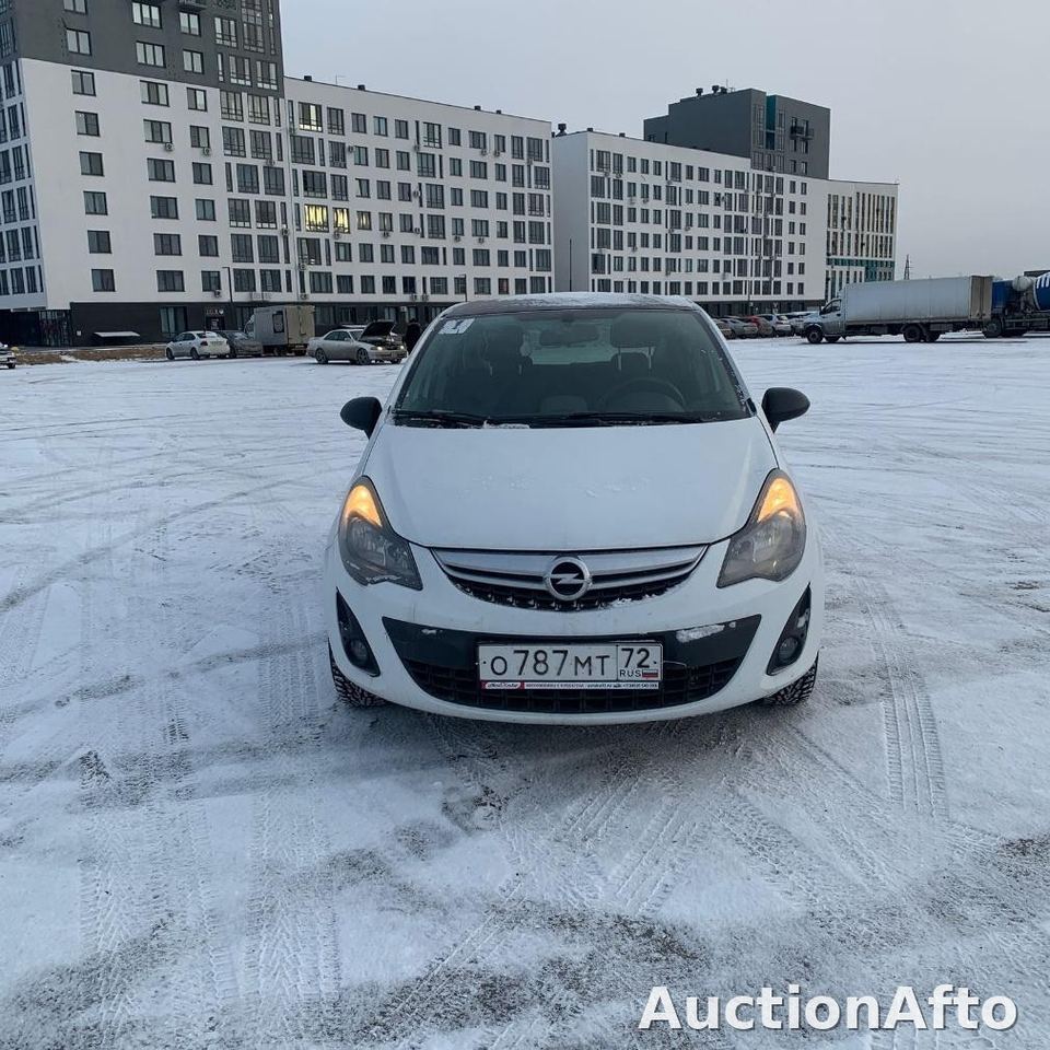 Opel Corsa 2012 год