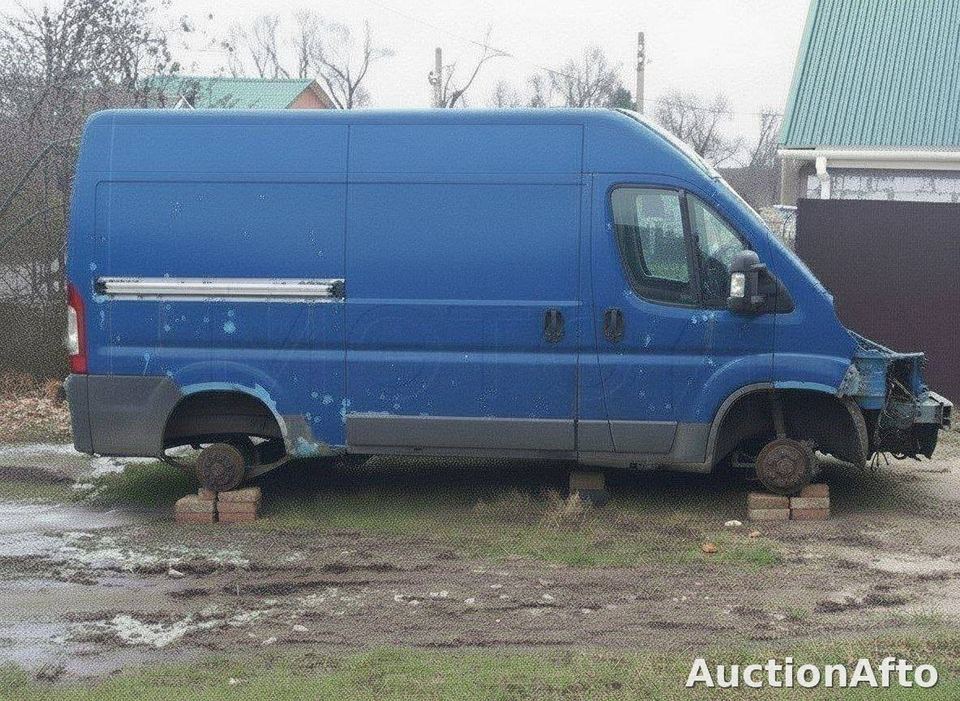 Peugeot Boxer 2011 год