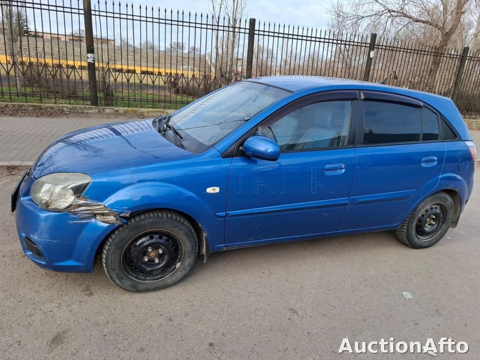Kia Rio 2010 год
