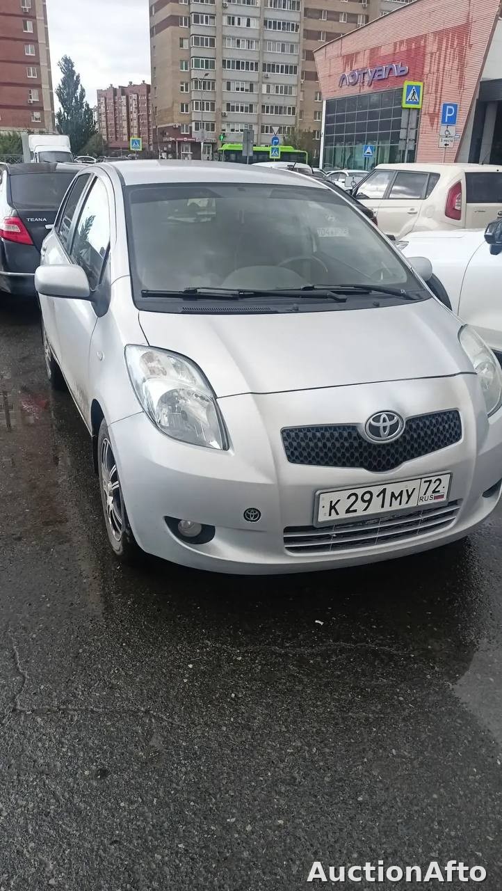 Toyota Yaris 2007 год