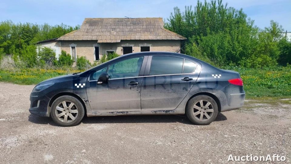 Peugeot 408 2012 год
