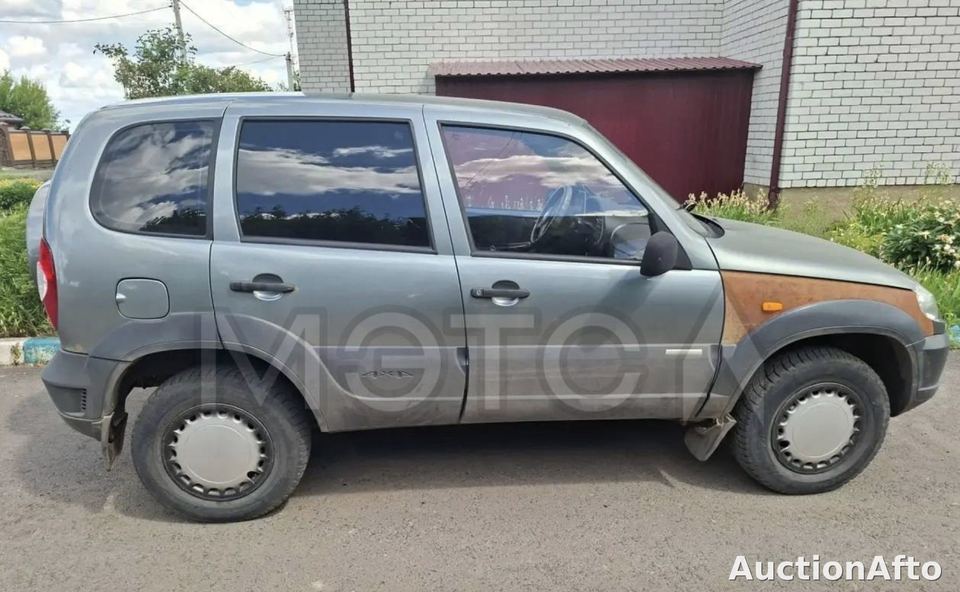 Chevrolet Niva 2010 год