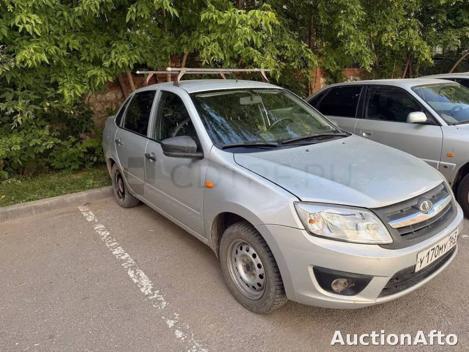 Lada Granta 2015 год
