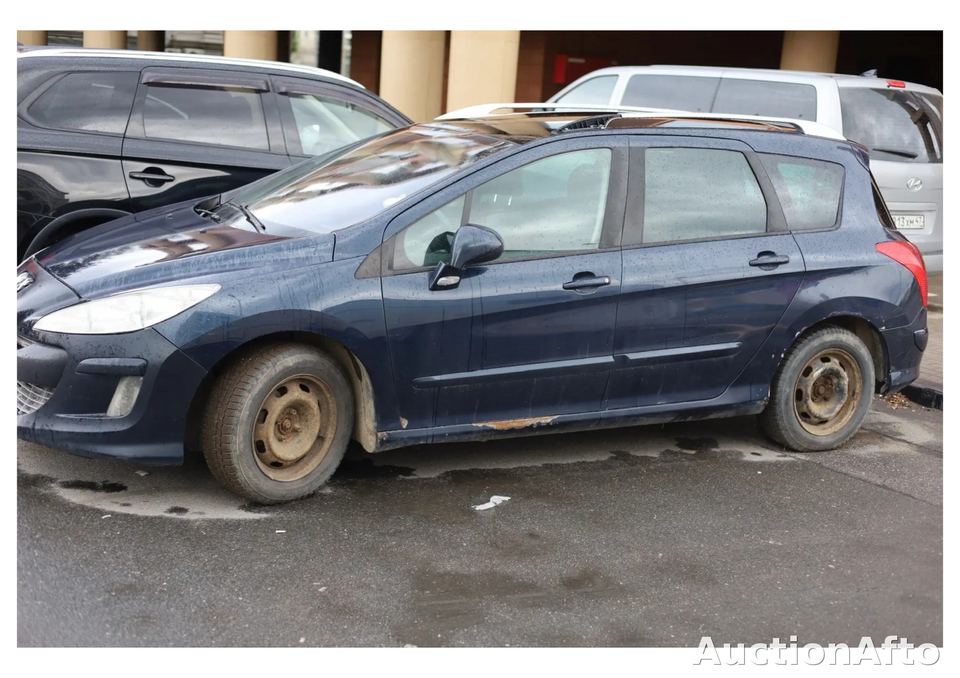 Peugeot 308 2009 год