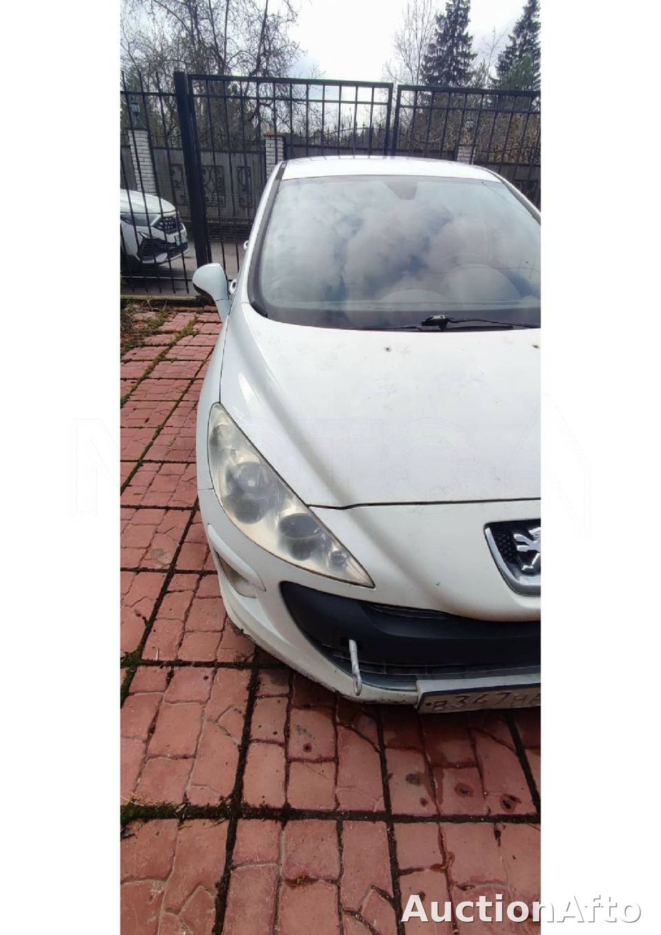 Peugeot 308 2010 год