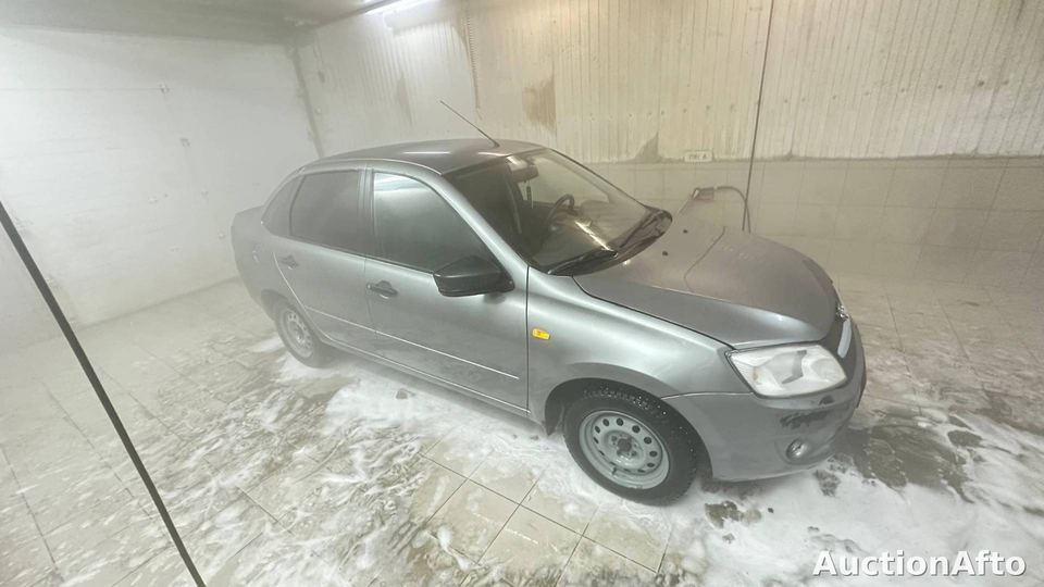 Lada Granta 2013 год