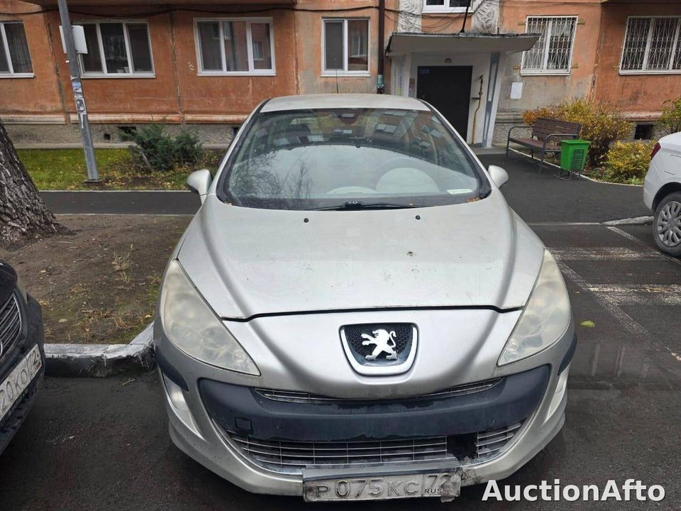 Peugeot 308 2008 год