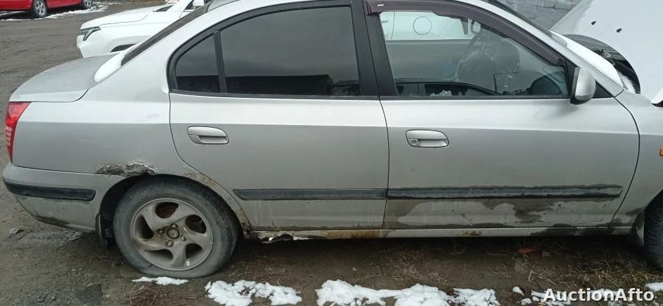 Hyundai Elantra 2004 год