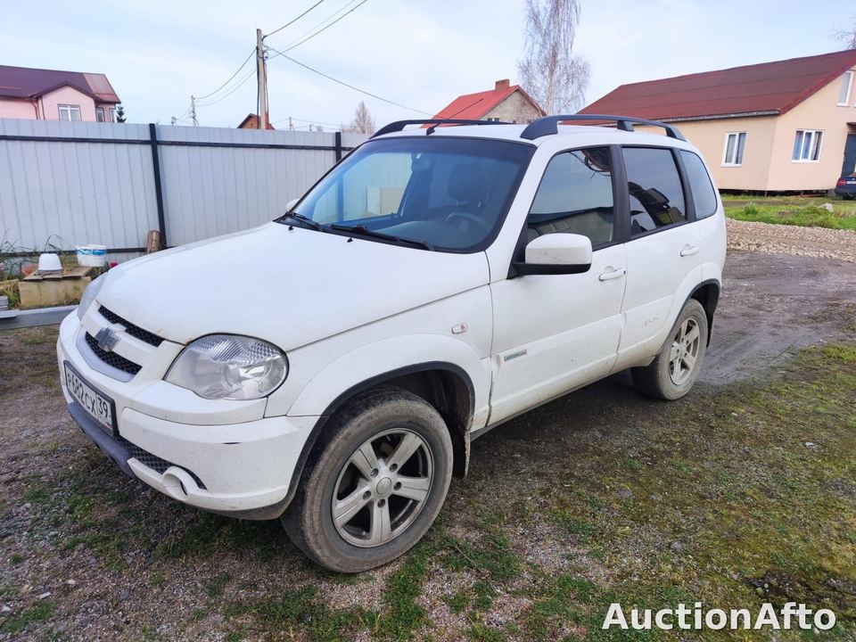 Chevrolet Niva 2015 год