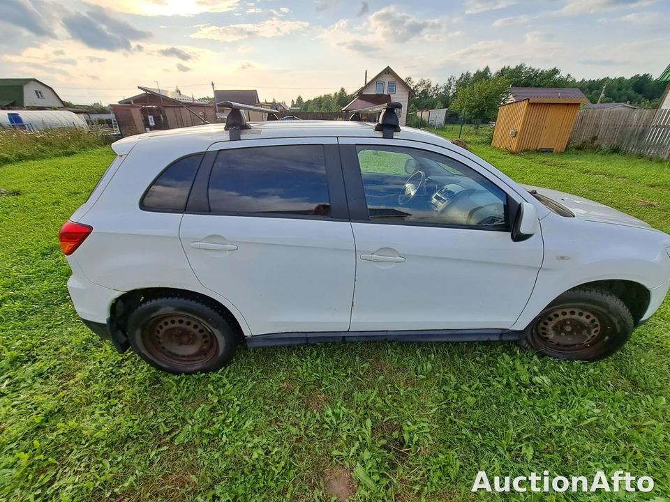 Mitsubishi ASX 2012 год