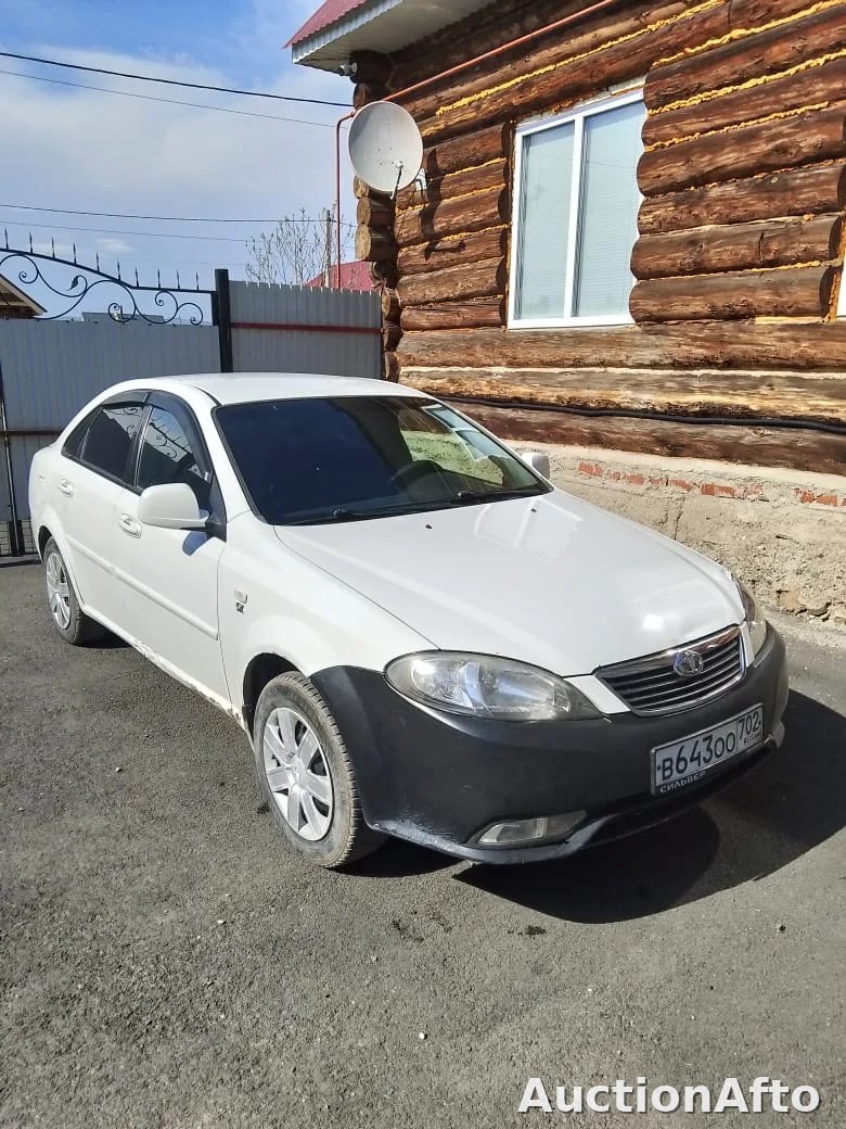 Daewoo Gentra 2013 год