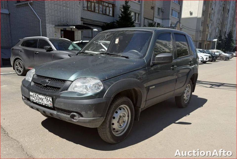 Chevrolet Niva 2015 год