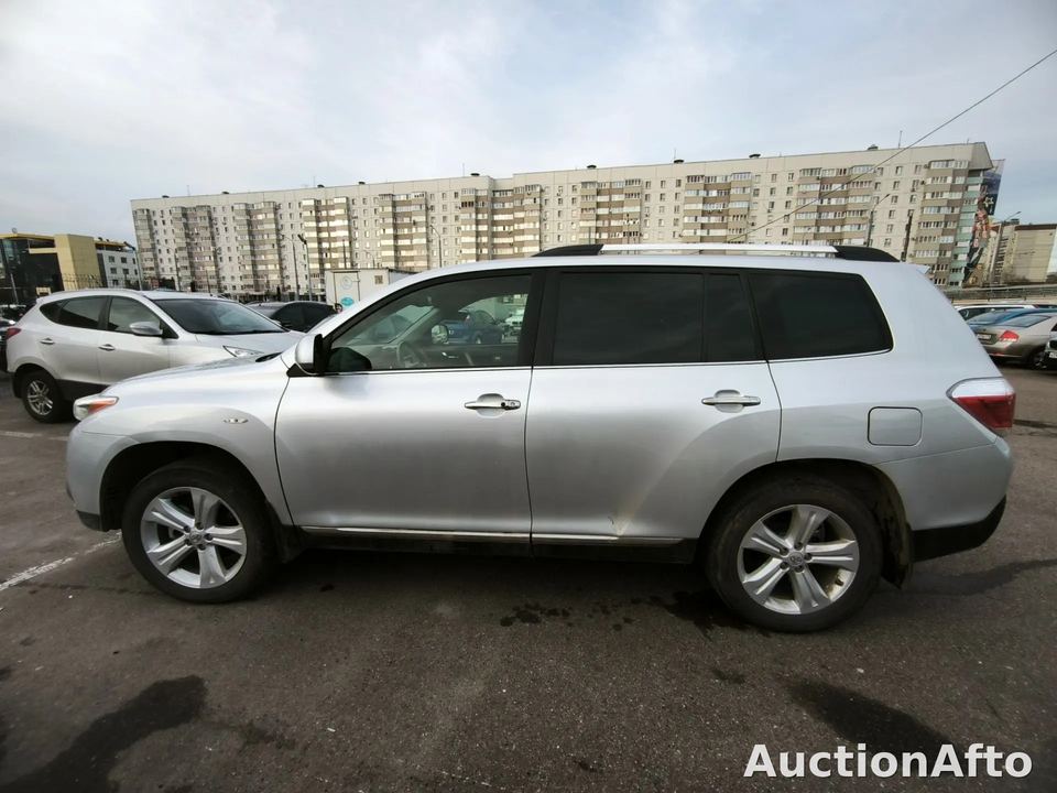 Toyota Highlander 2012 год