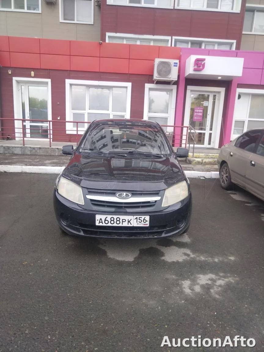 Lada Granta 2013 год