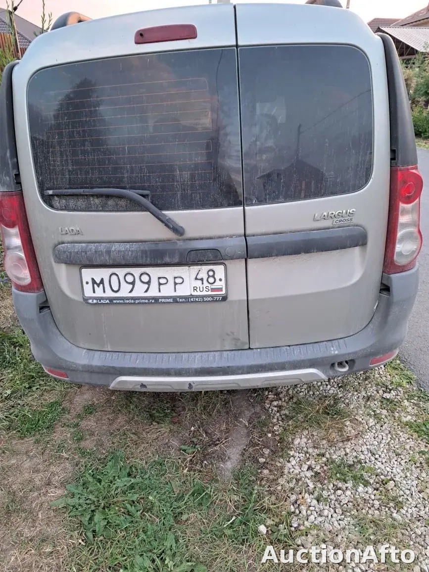Lada Largus 2015 год