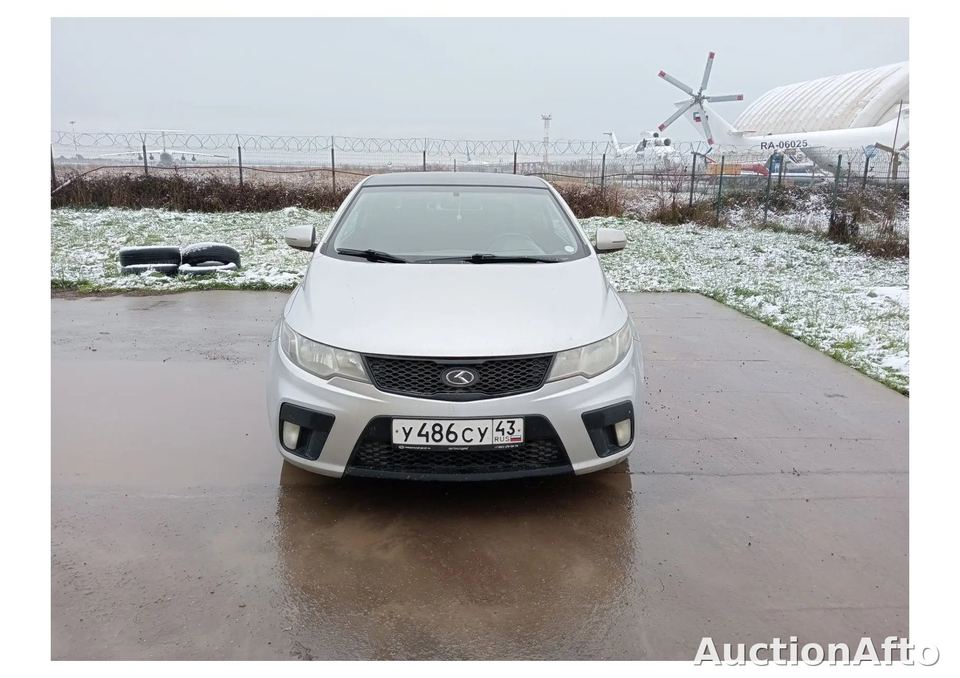 Kia Cerato 2011 год