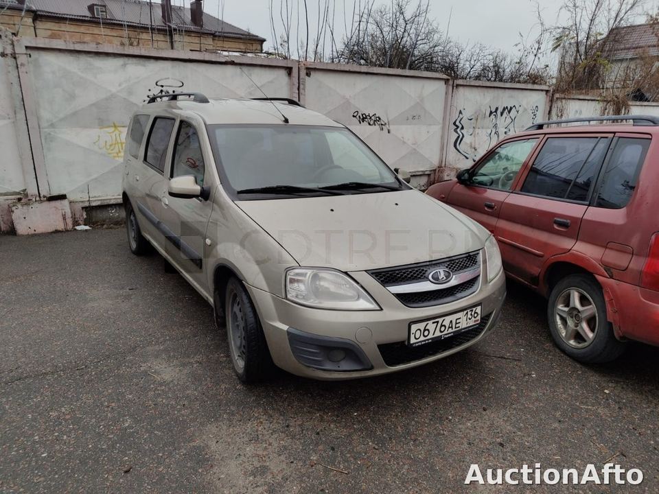 Lada Largus 2015 год