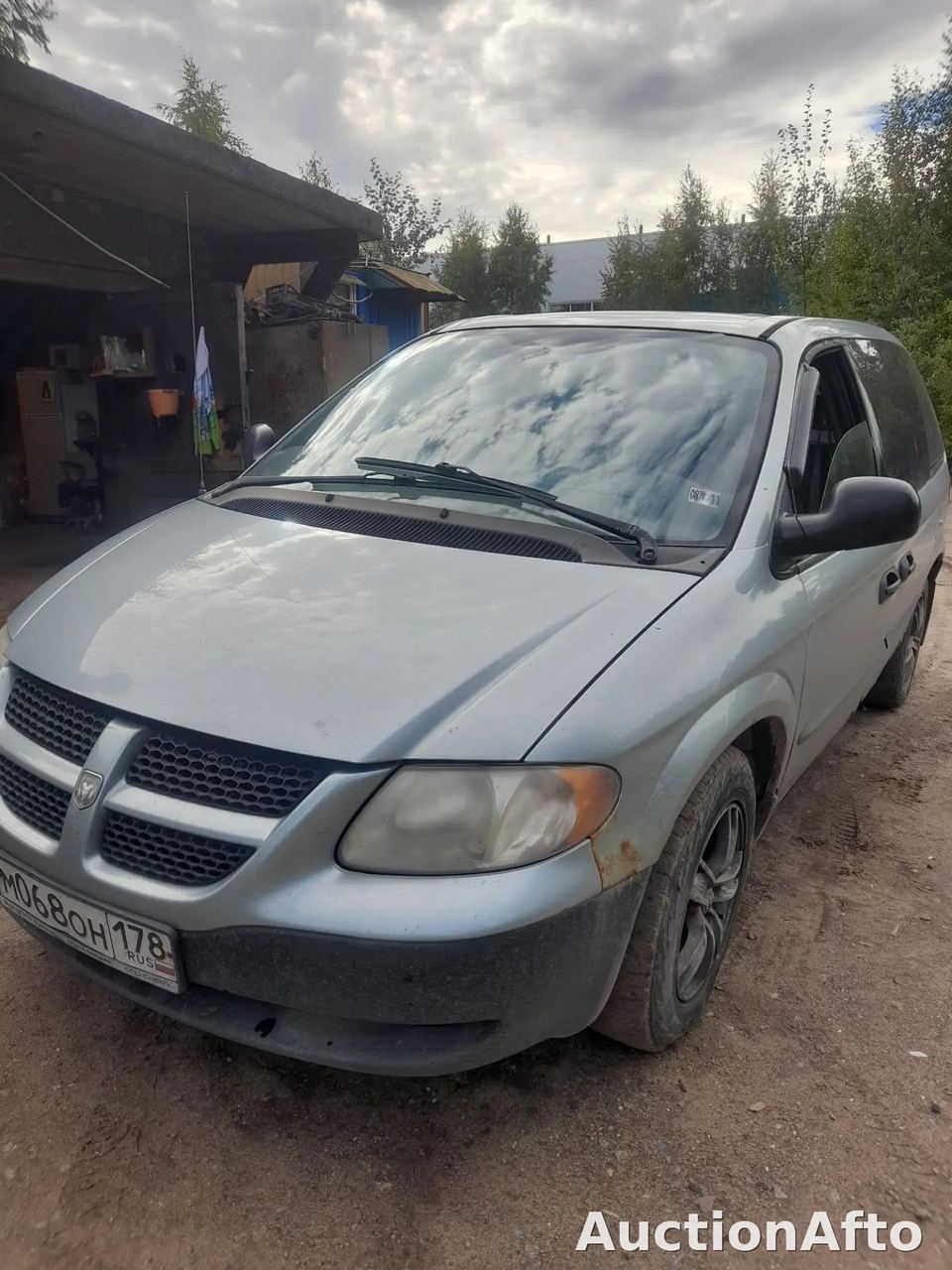 Dodge КАРАВАН 2004 год