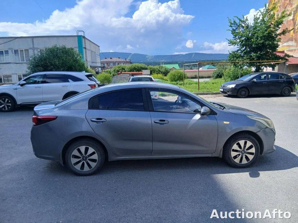 Kia Rio 2019 год