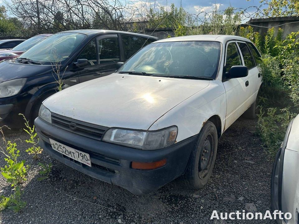 Toyota Corolla 2002 год