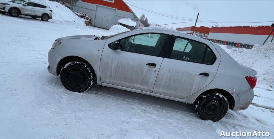Renault Logan 2018 год