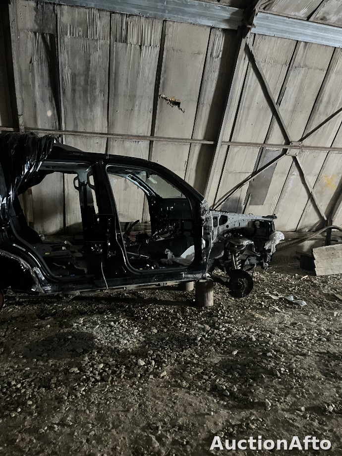 Lexus LX570 2011 год