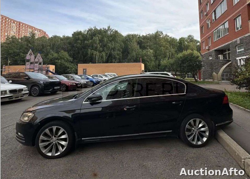 Volkswagen Passat 2012 год