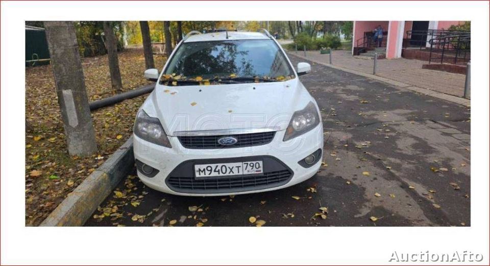 Ford Focus 2011 год