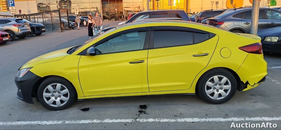 Hyundai Elantra 2019 год