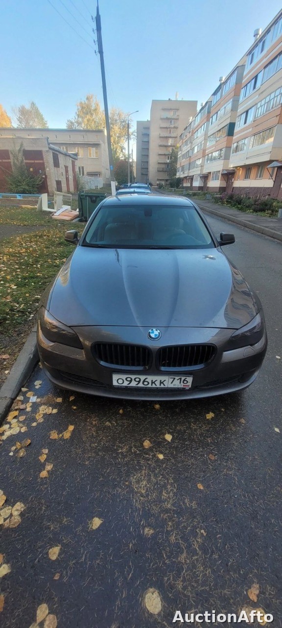 BMW 520 2012 год