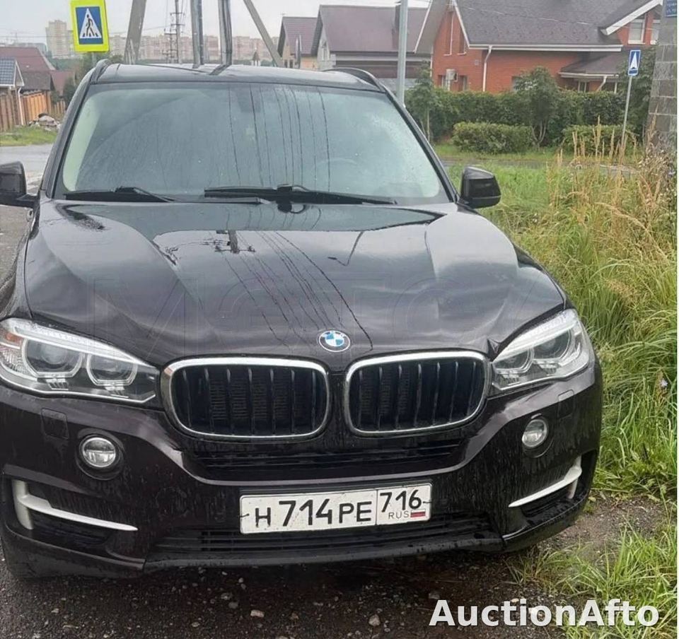 BMW X5 2016 год