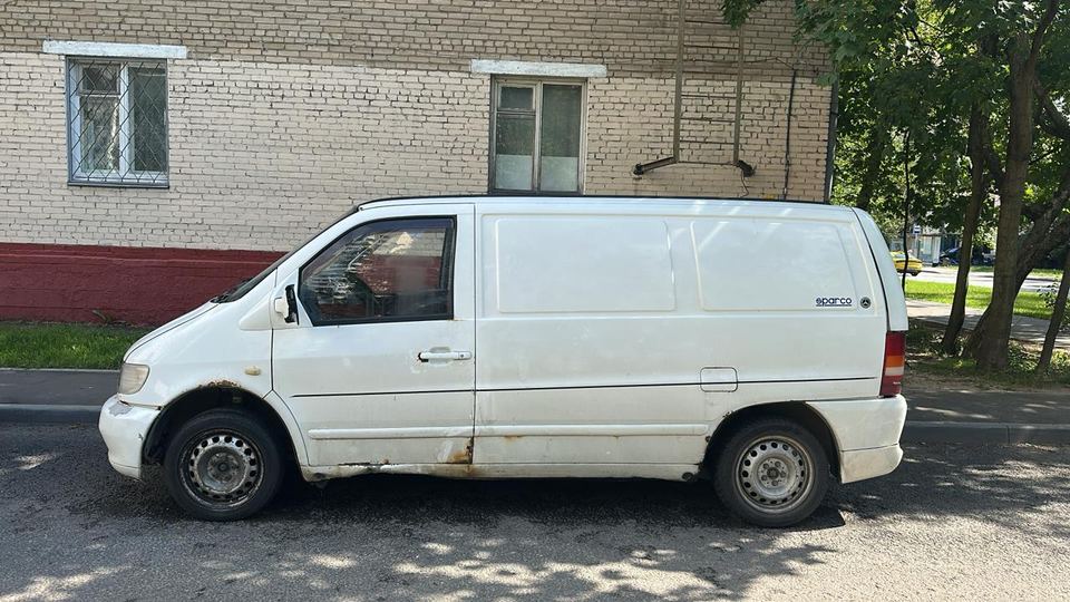 Mercedes-Benz Vito 2003 год