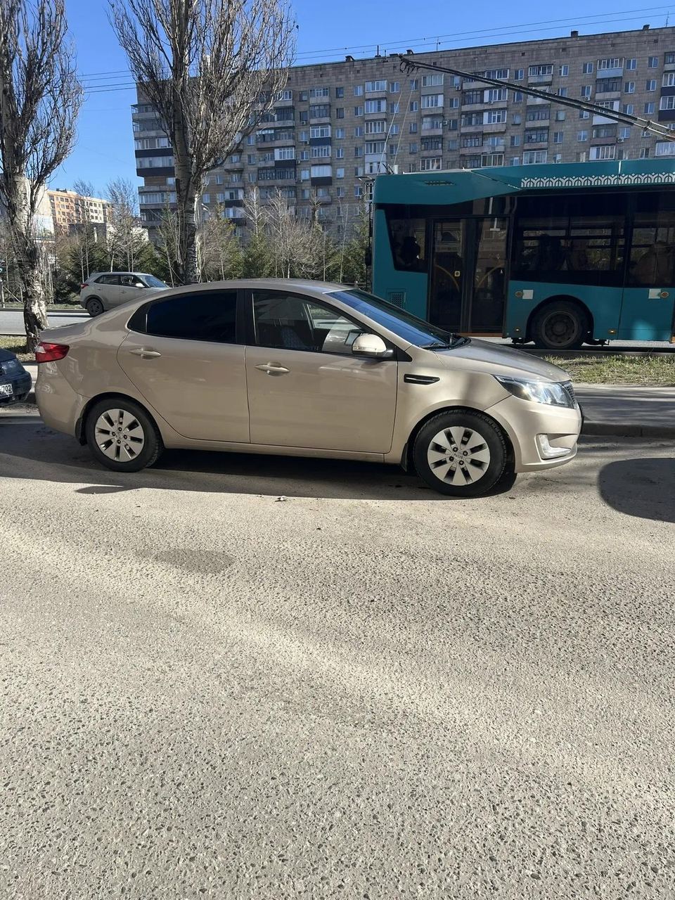 Kia Rio 2014 год