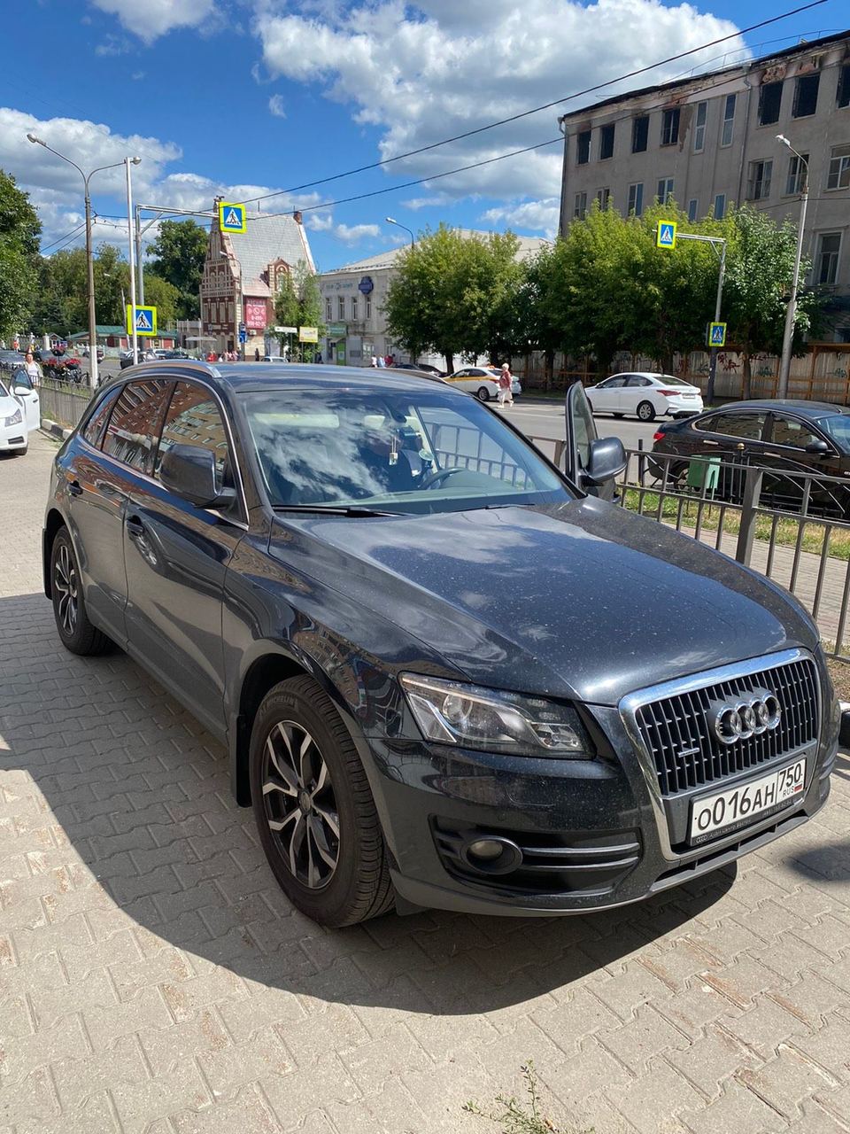 Audi Q5 2011 год