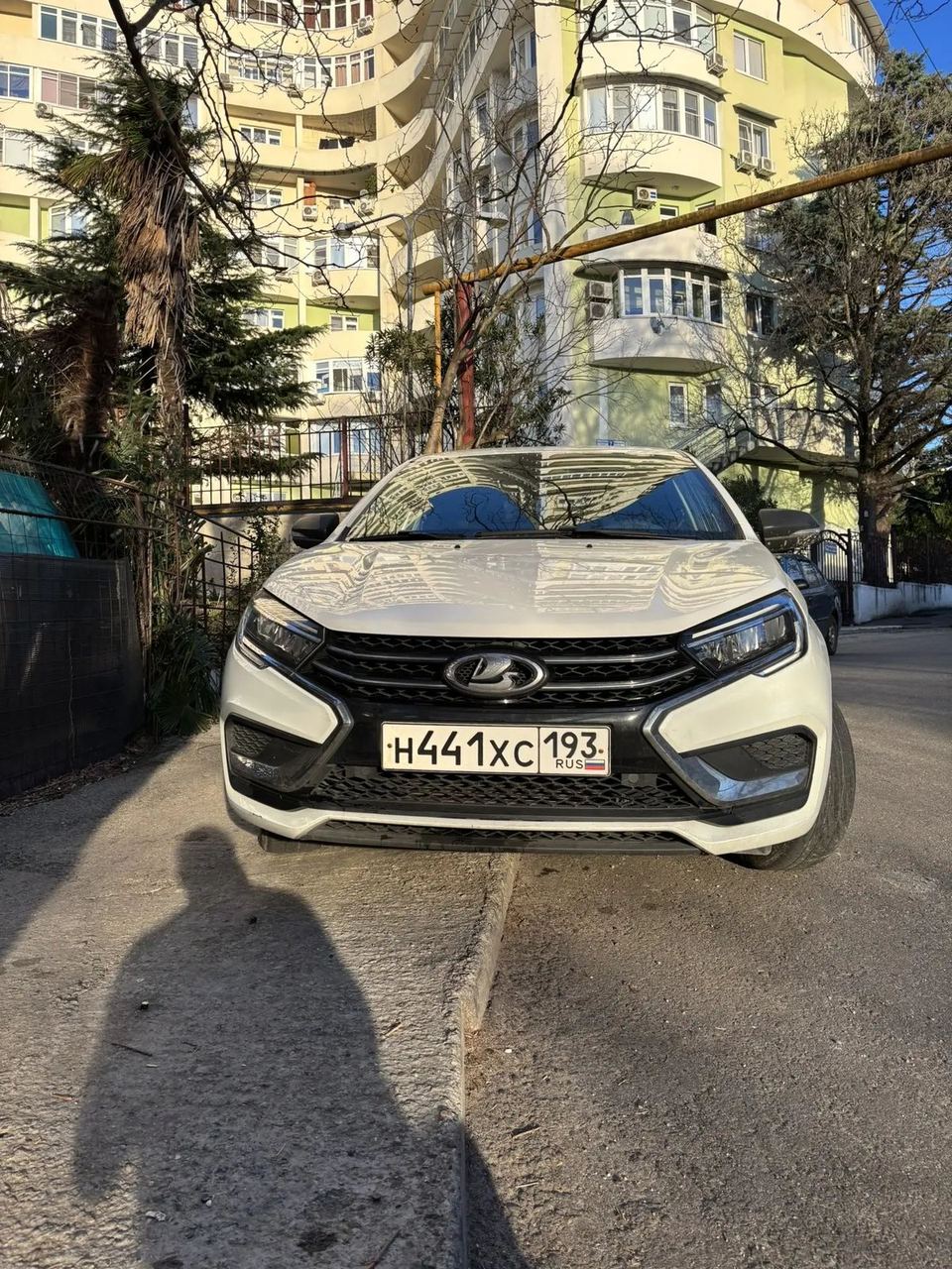 Автомобиль марки LADA модель Vesta 2023 г.в. VIN-номер XTAGFL110R0717007